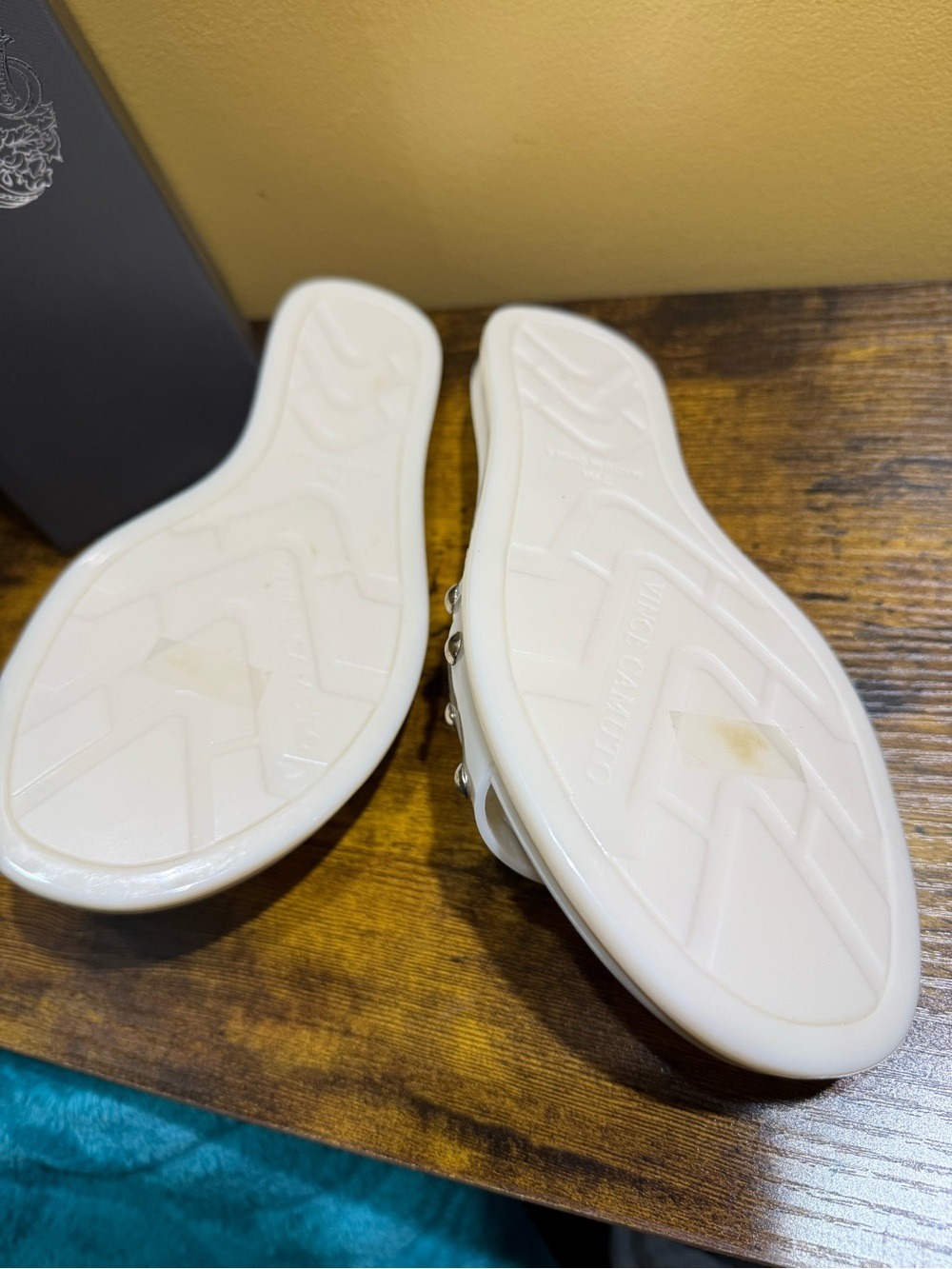 Vince Camuto Creamy White Jelly PVC Studded Slide Sandals - Picture 4 of 4